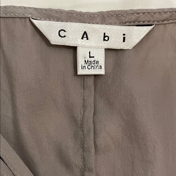 CABi Grey Silk Sleeveless Tank Top Blouse Womens Size Large - Picture 2 of 11